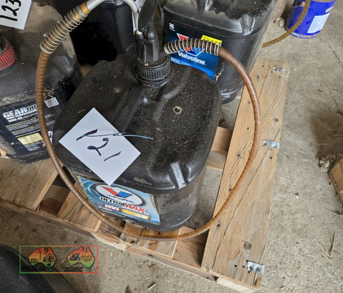 8Lt Hyd. Oil & Drum Pump