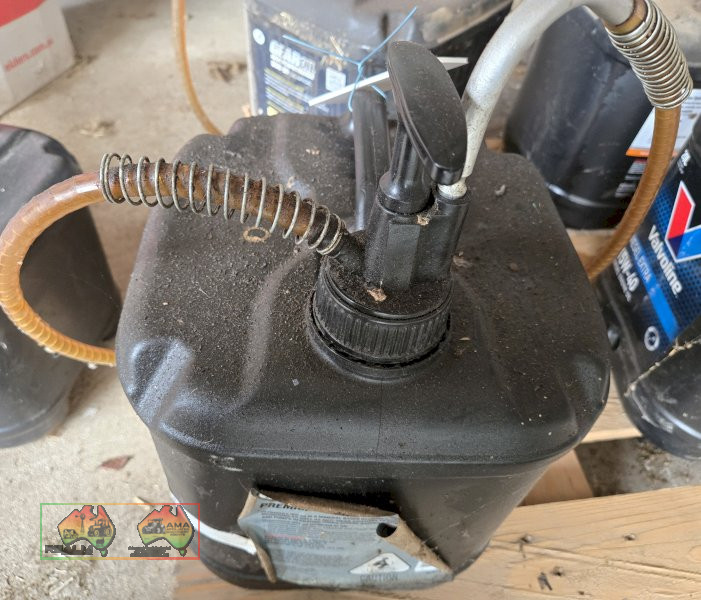 8Lt Hyd. Oil & Drum Pump - photo 3