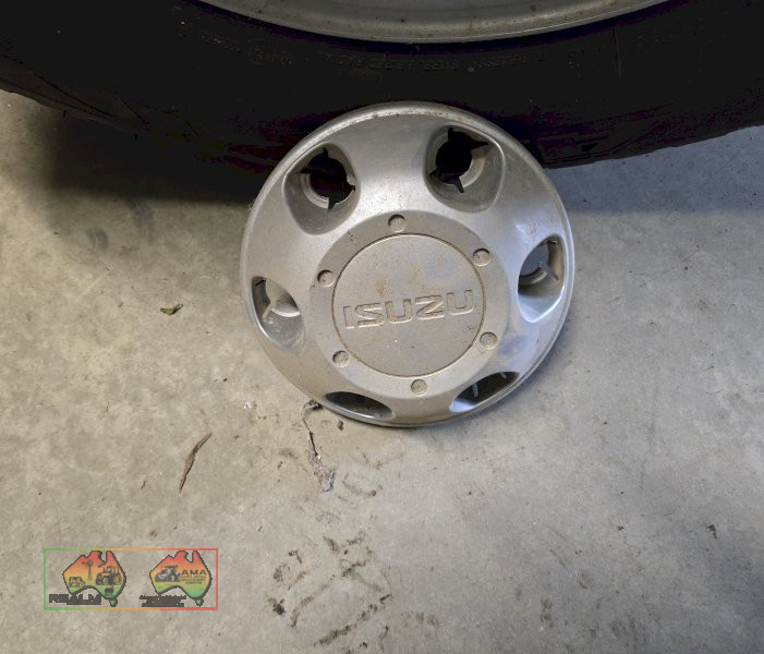 4x D-Max 4x4 Rims & Tyres - photo 5