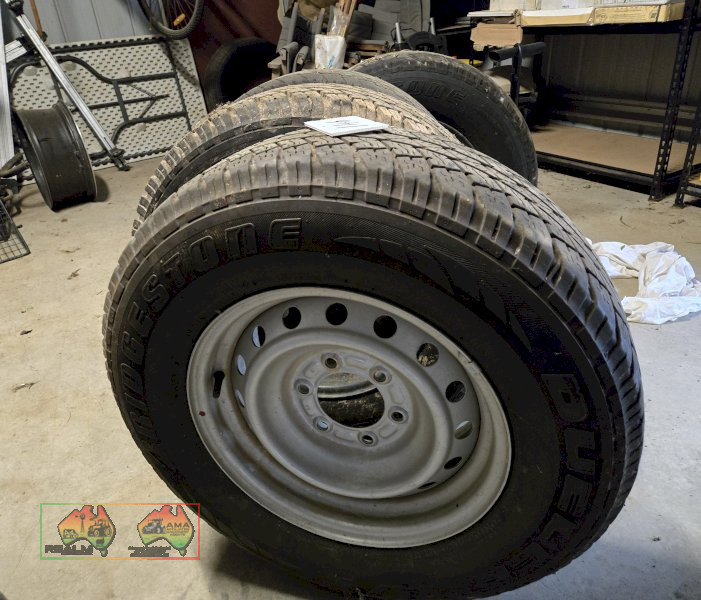 4x D-Max 4x4 Rims & Tyres - photo 2
