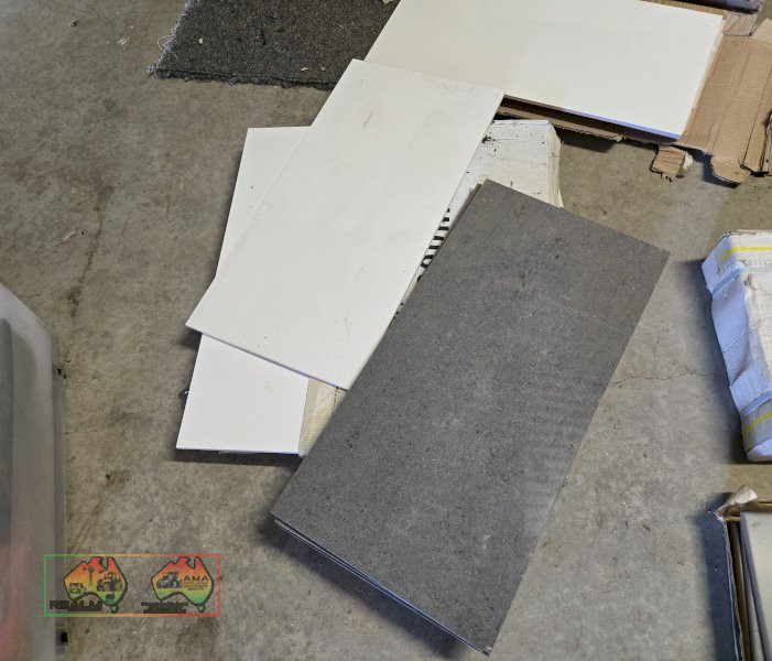 34 Assorted House Tiles 600x300 - photo 2