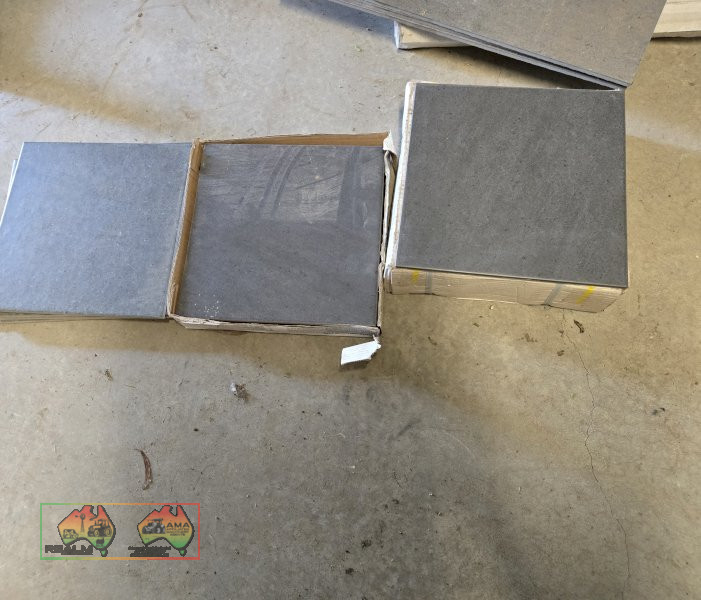 40 Assorted House Tiles 300x300 - photo 2