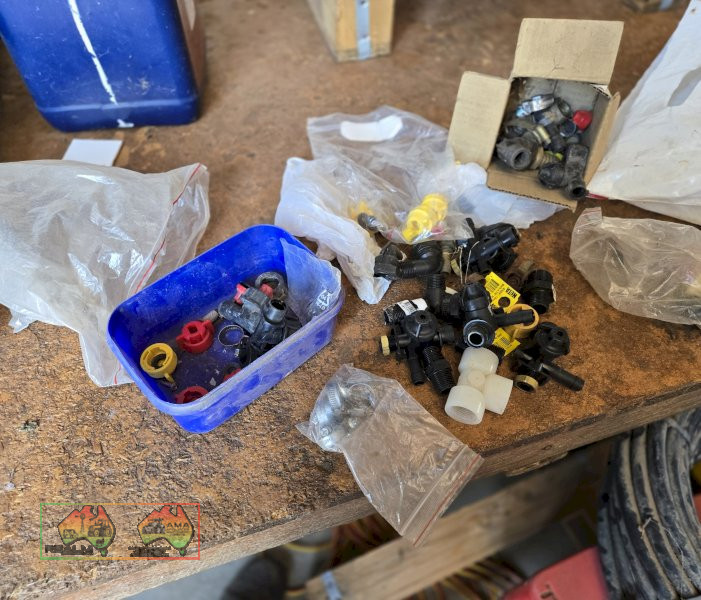 Assorted Boom Spray Fittings - photo 2