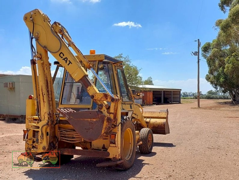 Cat 428 Backhoe - photo 3