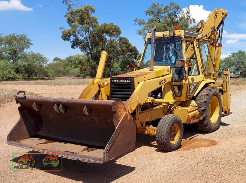 Cat 428 Backhoe - photo 2