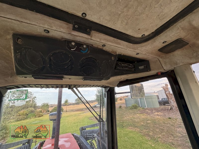 2000 Same Explorer 2-90 FEL Tractor - photo 9