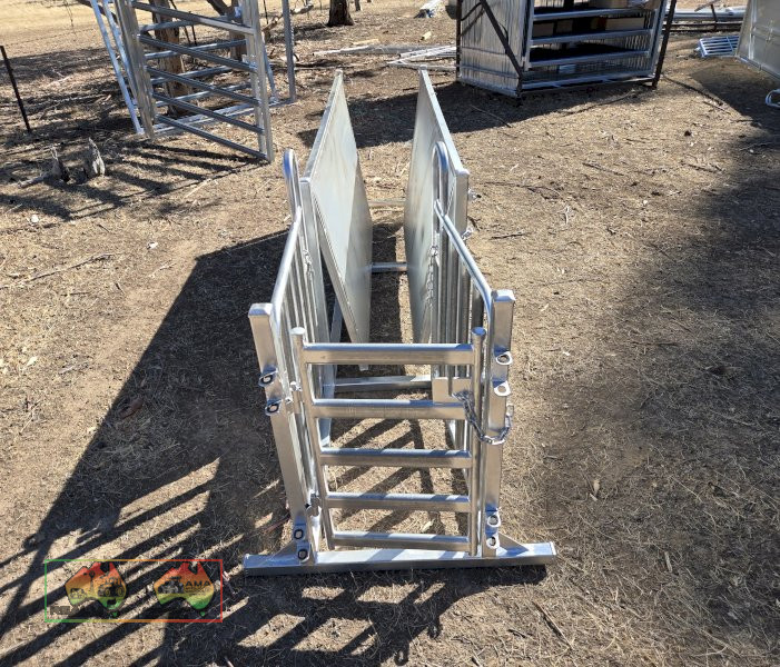 New H/duty 3 Way Sheep Draft Race - photo 6