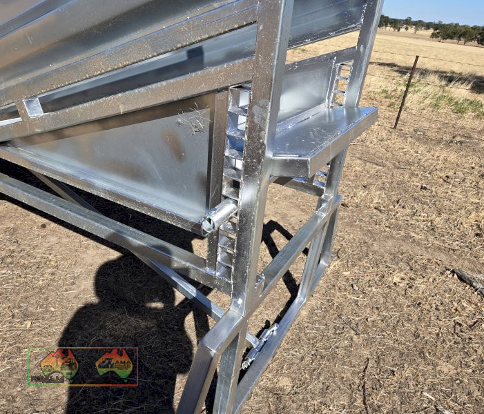 New Solid Steel Galv. Cattle Loading Ramp - photo 6