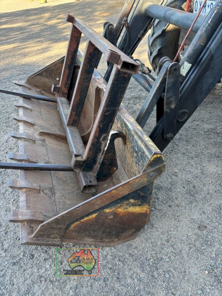 2000 Same Explorer 2-90 FEL Tractor - photo 17