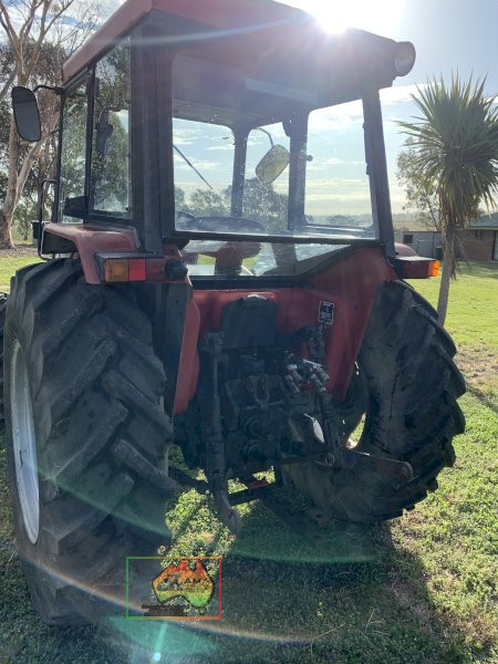 CASE International 495 4x4 Tractor - photo 7