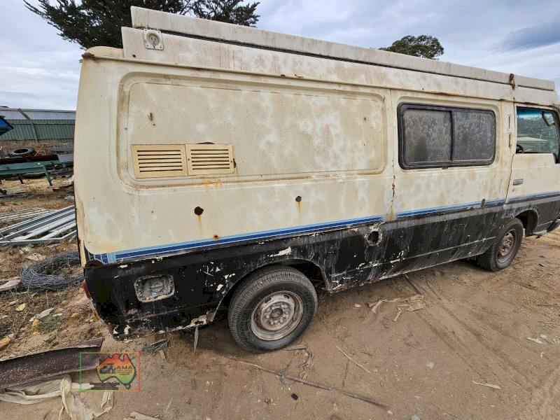 1983 Nissan Urvan LWB Camper - photo 11