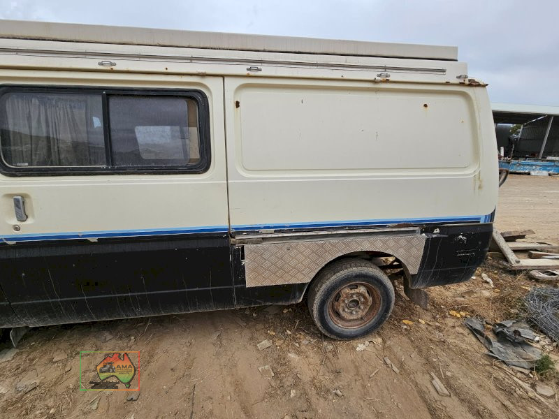 1983 Nissan Urvan LWB Camper - photo 6