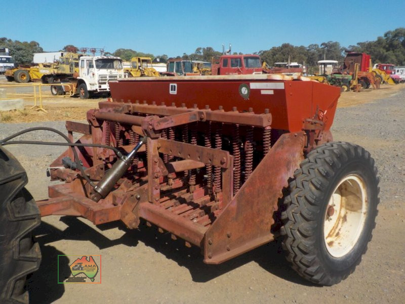 Duncan 730 Disc Multi Seeder - photo 2
