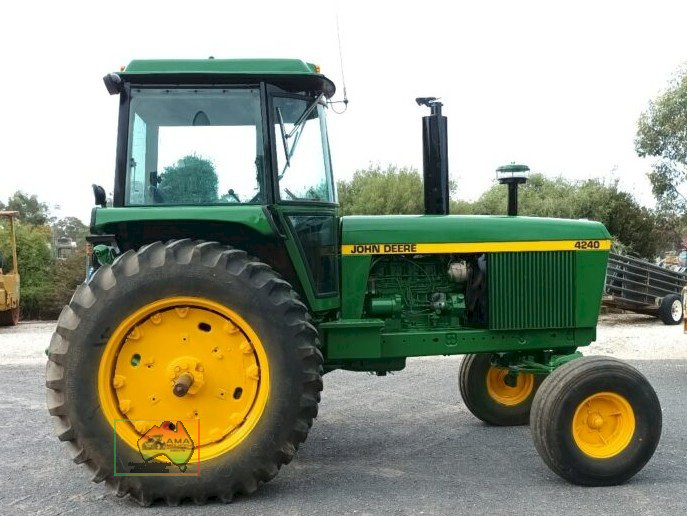 John Deere 4240 Tractor - photo 2