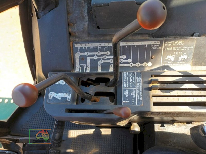 John Deere 4240 Tractor - photo 11