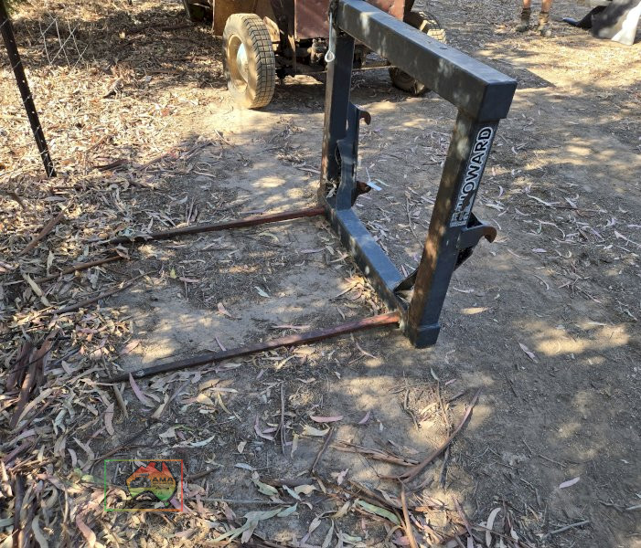 H/duty Howard FEL Hay Forks, Euro Hitch