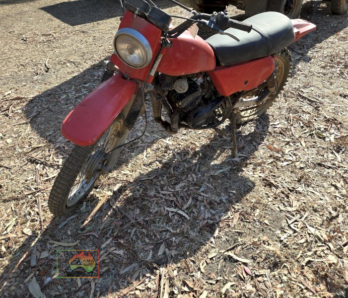 Suzuki 125 Dirt Bike - photo 4