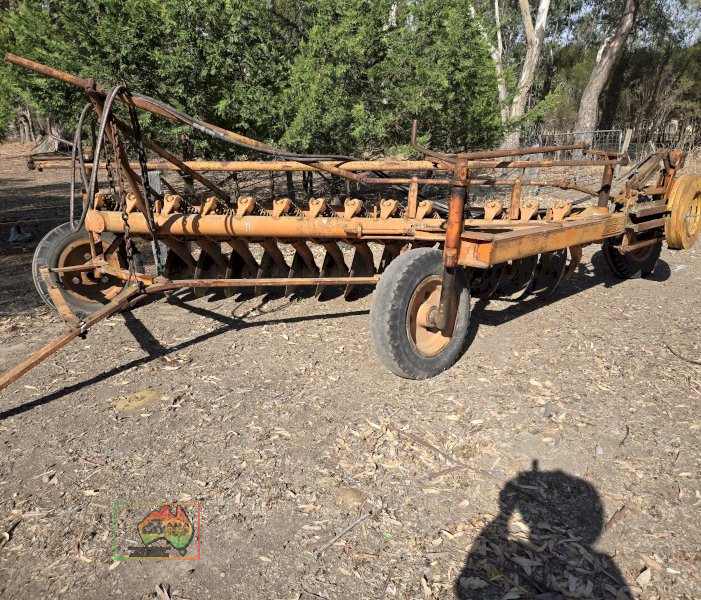 14 Plate Chamberlain Disc Plough