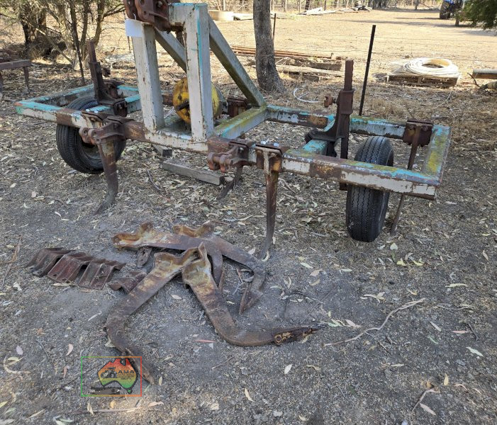 9 Tyne Deep Ripper/Pasture Renovator - photo 3