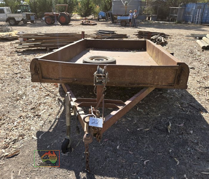 10x6 Major Trailer