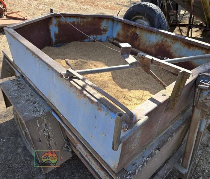 Stock Feed Trailer - photo 3