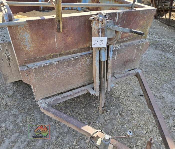 Stock Feed Trailer - photo 4