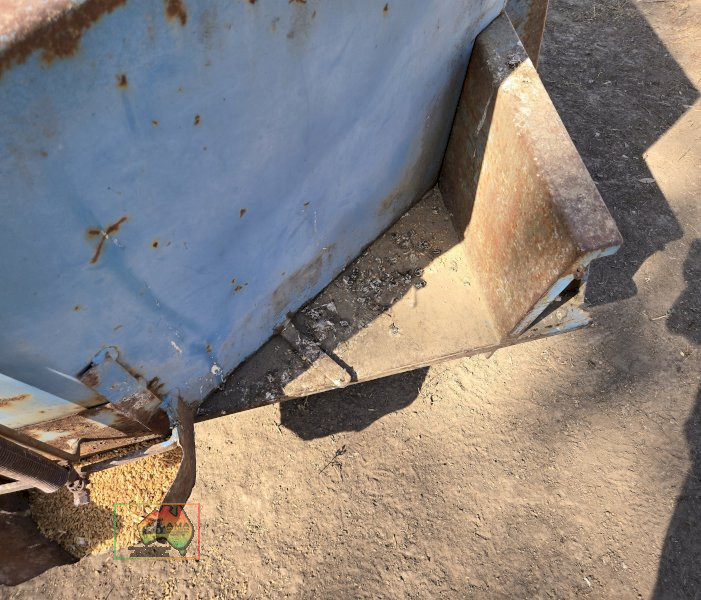 Stock Feed Trailer - photo 8