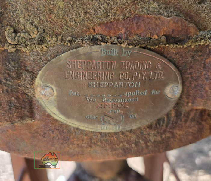 Antique Trailing Posthole Digger - photo 4