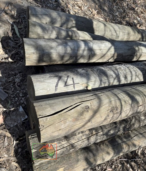 9x 8" Pine Posts. - photo 4
