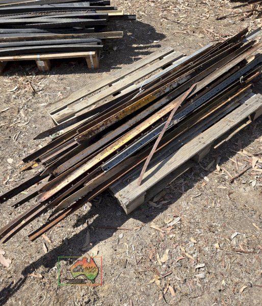 Used Star Posts (Mostly straight) - photo 2