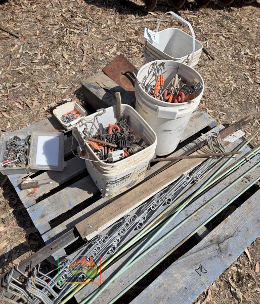 Assorted Electric Fencing Materials - photo 5