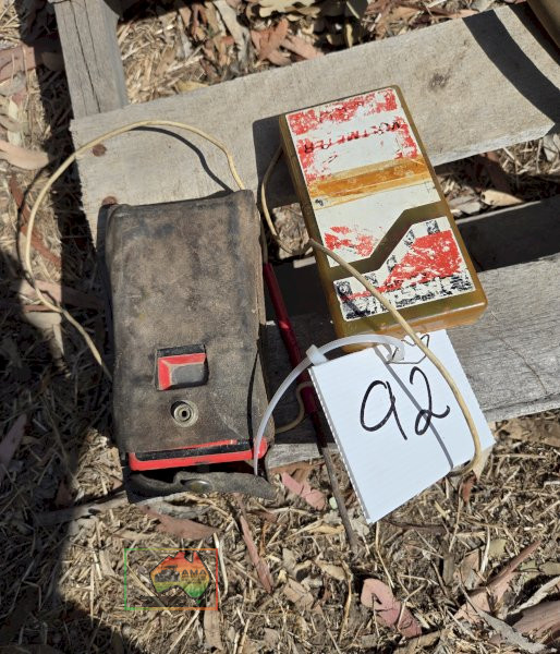 2x Electric Fence Testers - photo 2