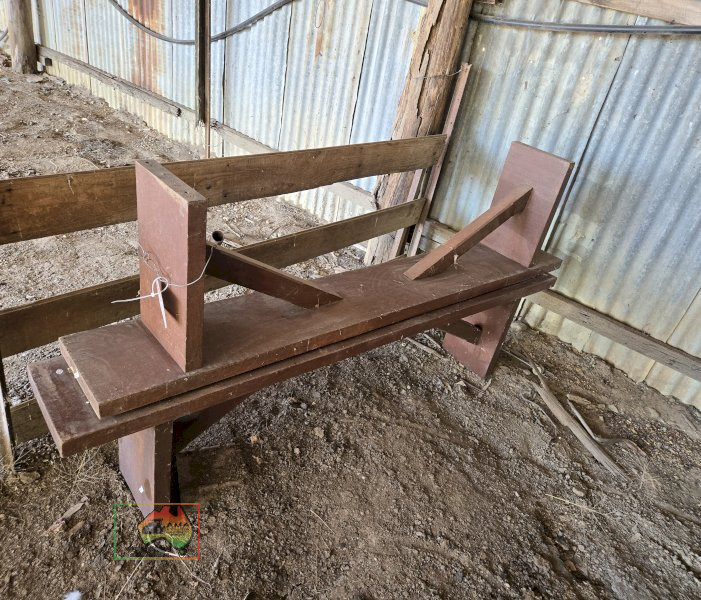 2x 6ft Timber Bench Seats - photo 2