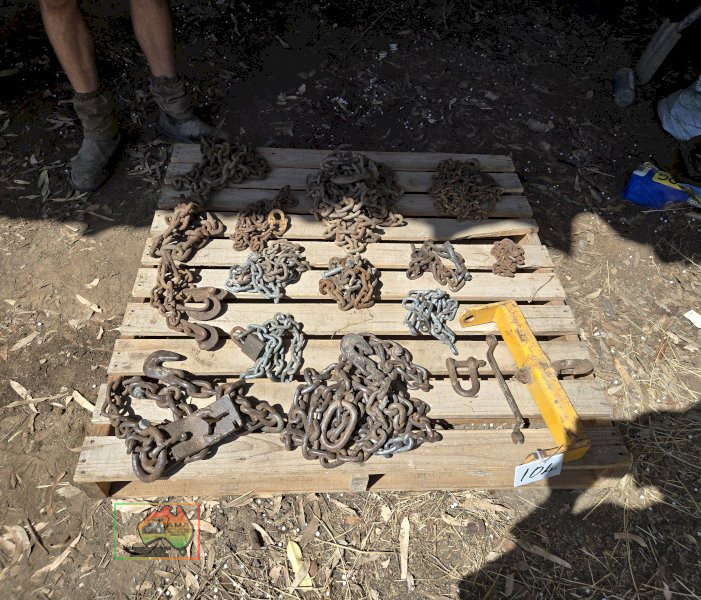 Assorted Chains & Post Puller. - photo 2