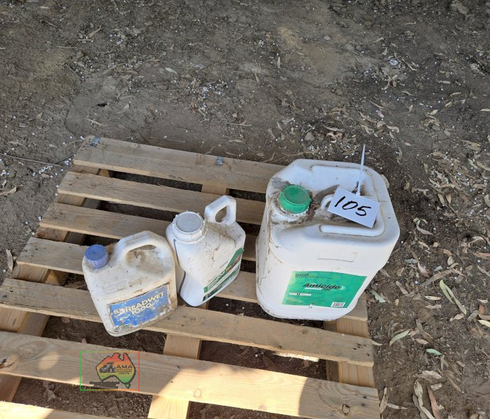 18 Ltr Amicide 700, Wetter & Spray Dye.