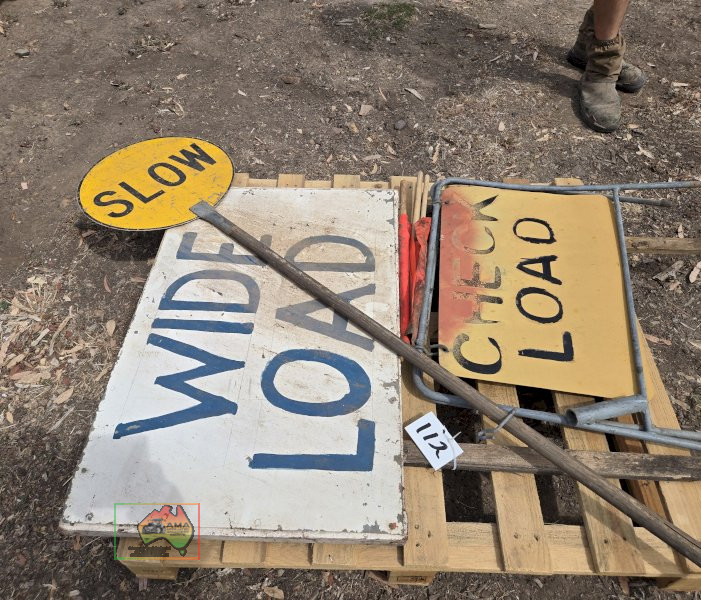 Variety of Signs - photo 2