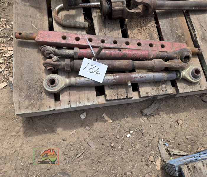 Assorted Top Links & Flat Bar