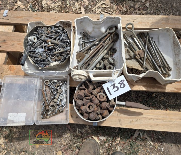 5 Tubs of Mixed Nuts & Bolts