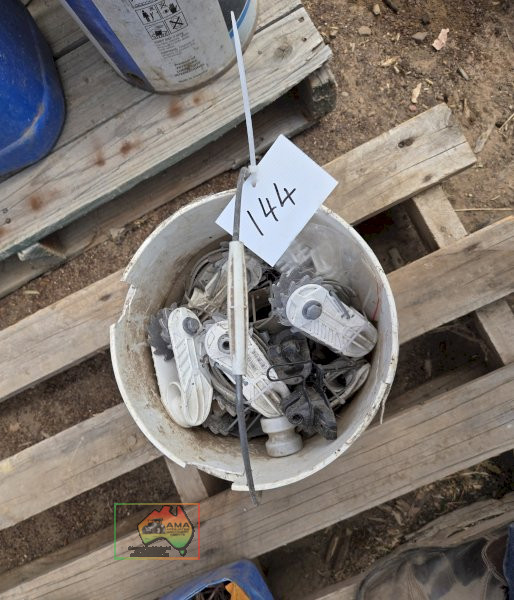 Insulating Electric Wire Strainers - photo 2