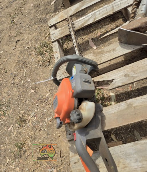 Husqvarna Petrol Hedge Trimmer