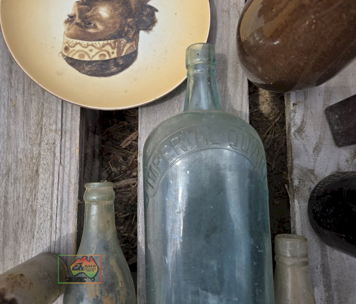 Assorted Collectors Bottles - photo 5
