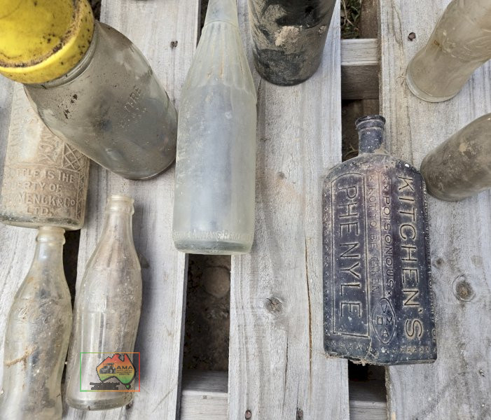 Assorted Collectors Bottles - photo 4