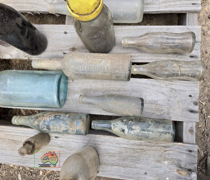 Assorted Collectors Bottles - photo 3