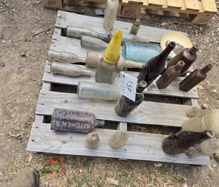 Assorted Collectors Bottles - photo 2