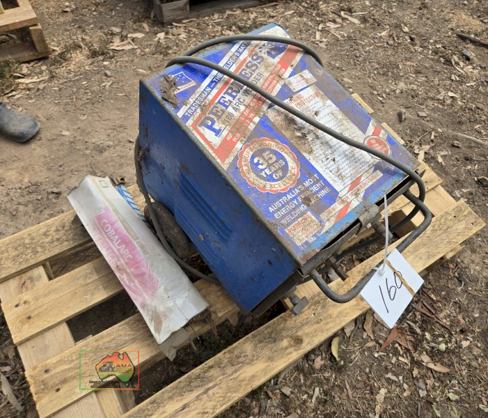 Peerless 180 Welder with Rods & Helmet - photo 2