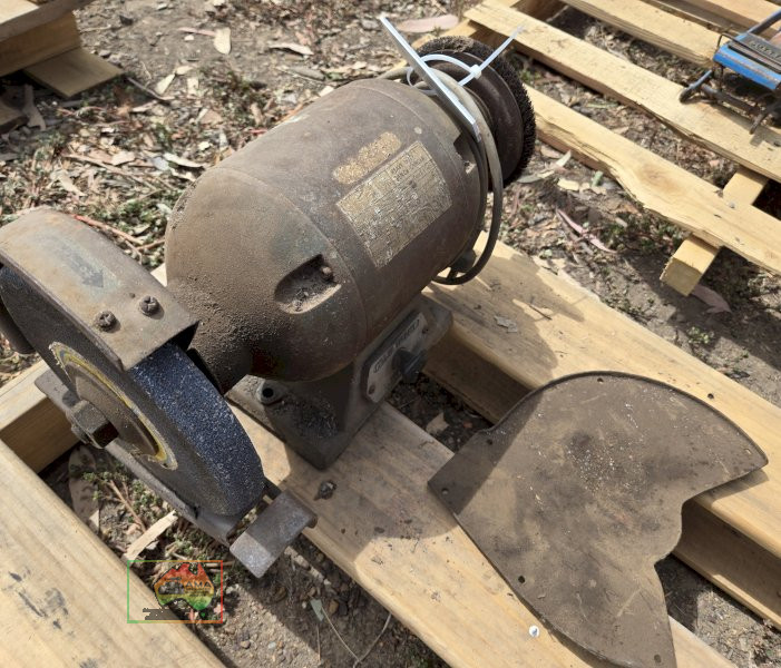 H/duty Industrial Bench Grinder - photo 3