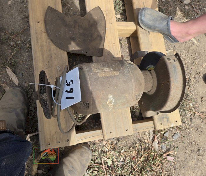 H/duty Industrial Bench Grinder - photo 4