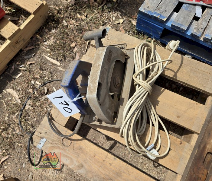 OEG Electric Circular Saw & Extension Lead