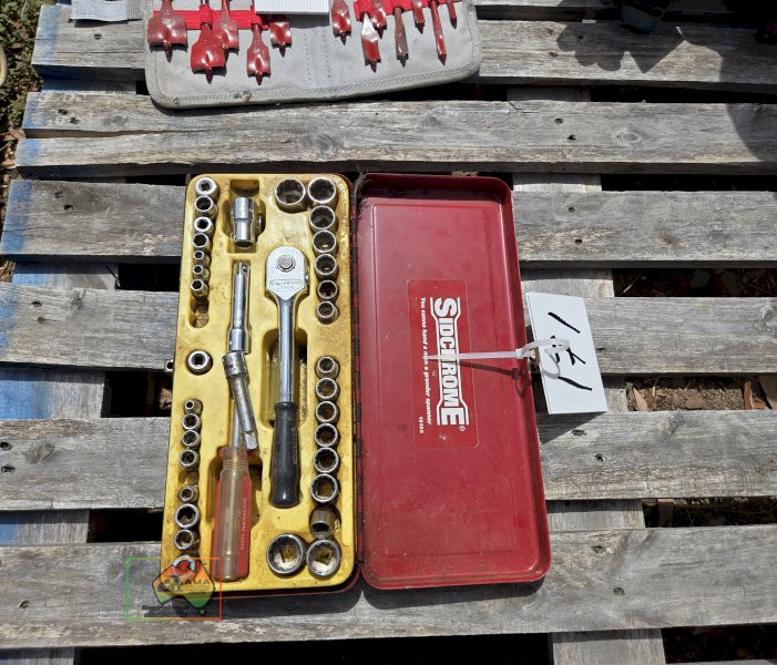 1/2 inch & 3/8 Sidchrome Socket Set