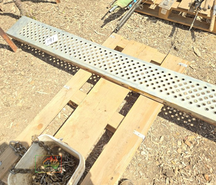 Single "Garage Tuff" Ramp.